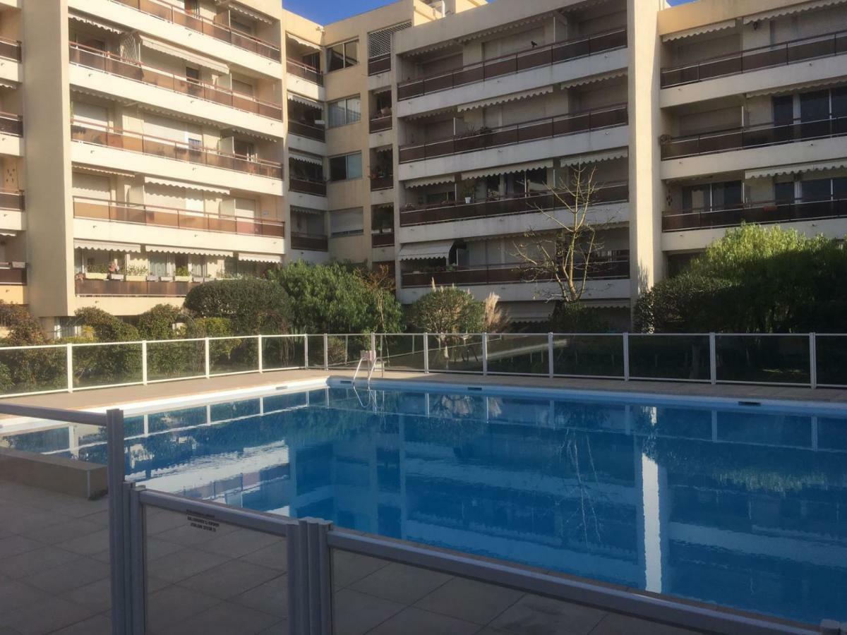 Meubles De Tourisme Beaulieu Apartman Kültér fotó